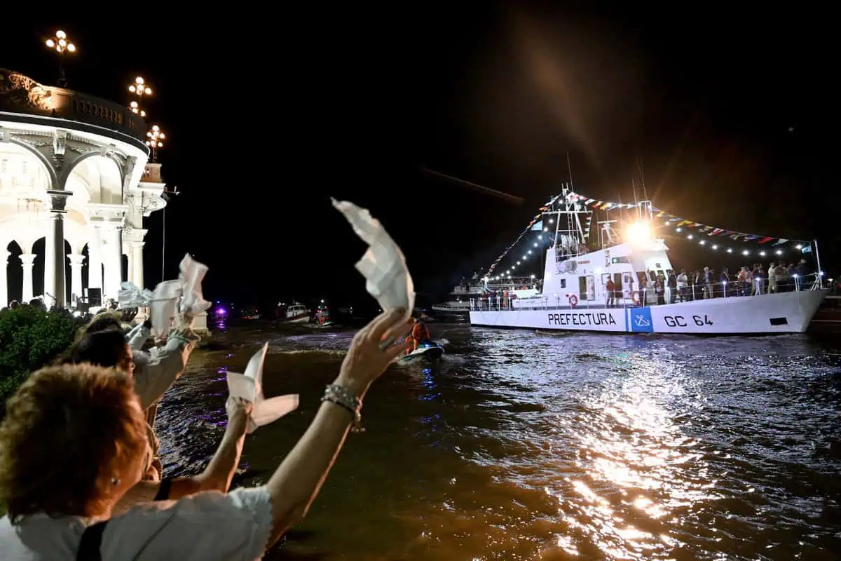 Julio Zamora en el Día de la Virgen: "Tenemos la esperanza de que el trabajo sea el elemento de equilibrio e integración de nuestra comunidad" 2 unnamed 2025 12 09T081203.609