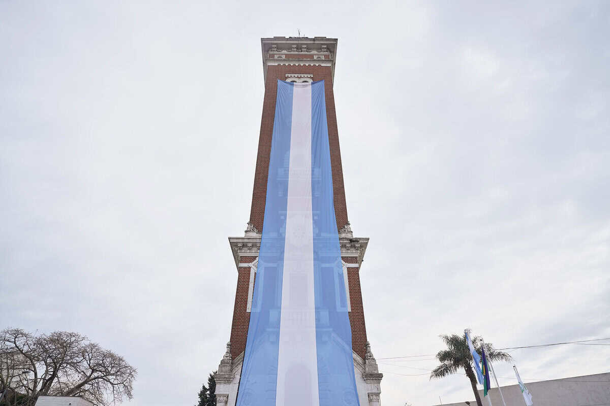 Vicente López celebró el Día de la Independencia y los 110 años de la piedra fundamental de la Torre Ader 1 WhatsApp Image 2026 07 09 at 4.58.29 PM 1
